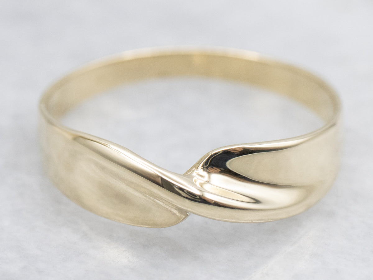 Modernist Gold Twist Band