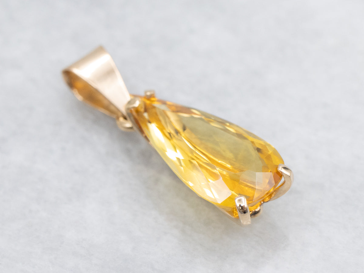 Modern Gold Yellow Beryl Solitaire Pendant