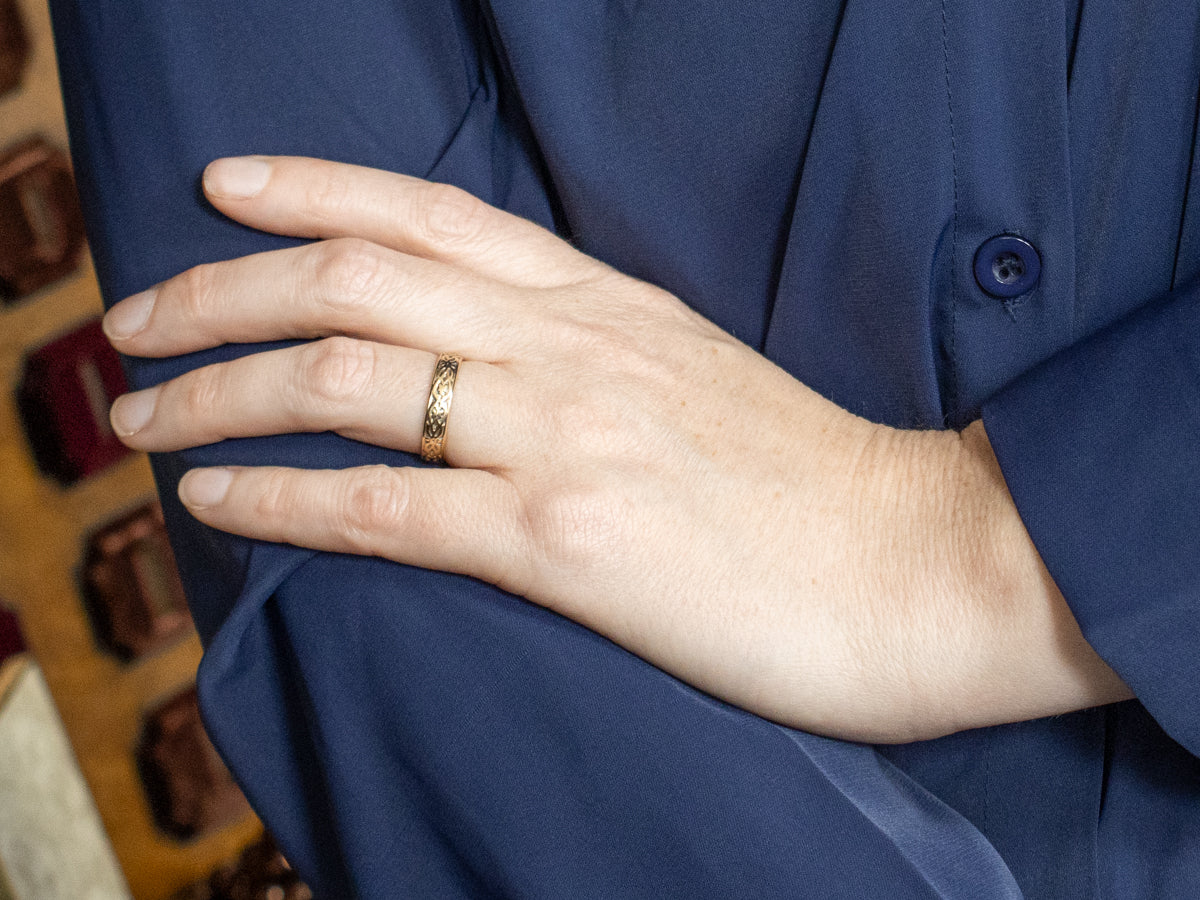 Vintage Gold Ornate Patterned Band