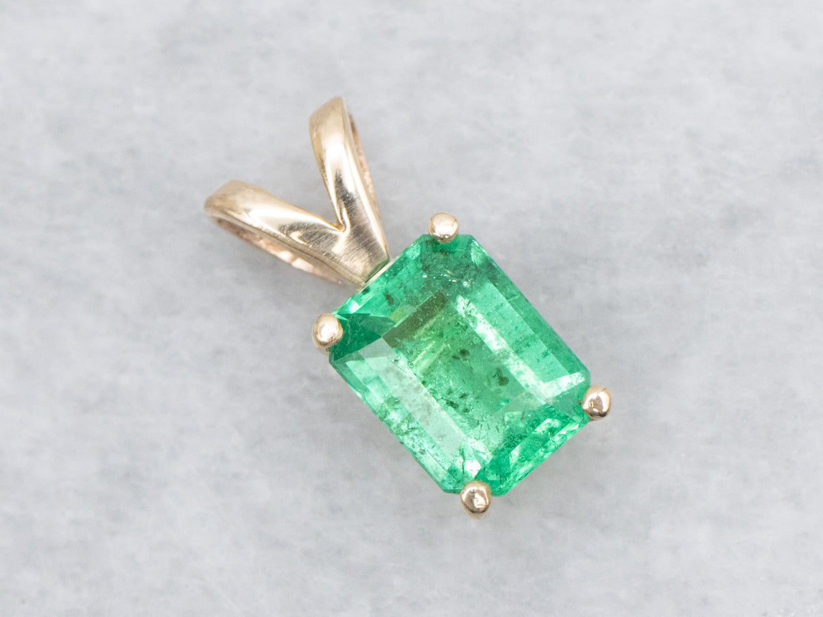 Yellow Gold Emerald Solitaire Pendant