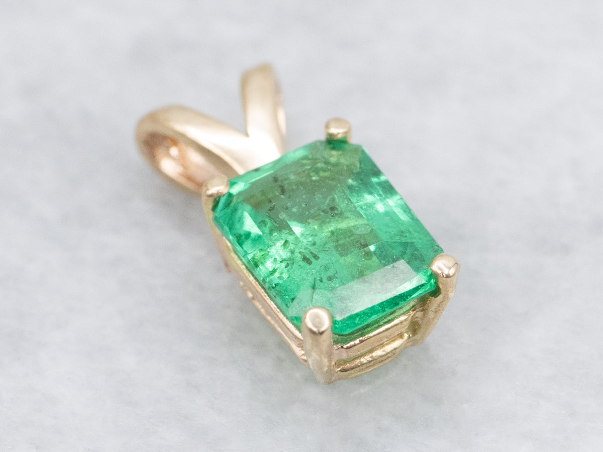 Yellow Gold Emerald Solitaire Pendant