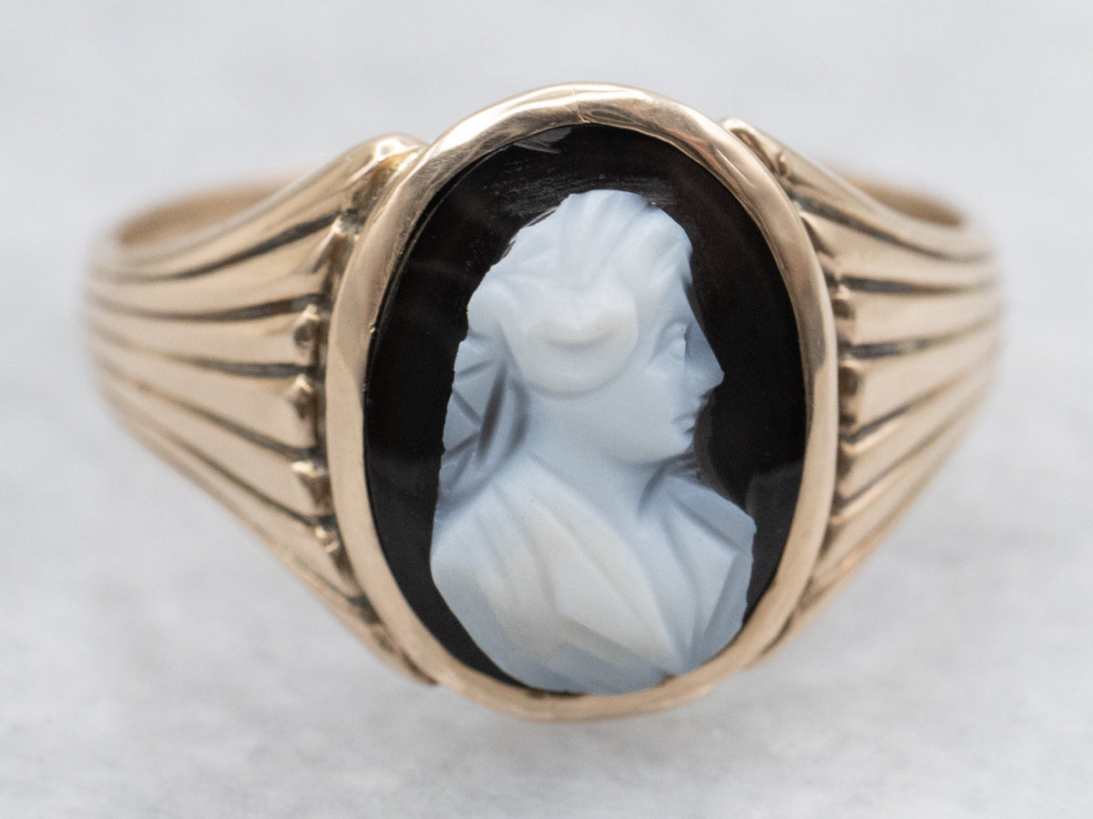 Antique Gold Onyx Cameo Ring with Grooved Shoulders