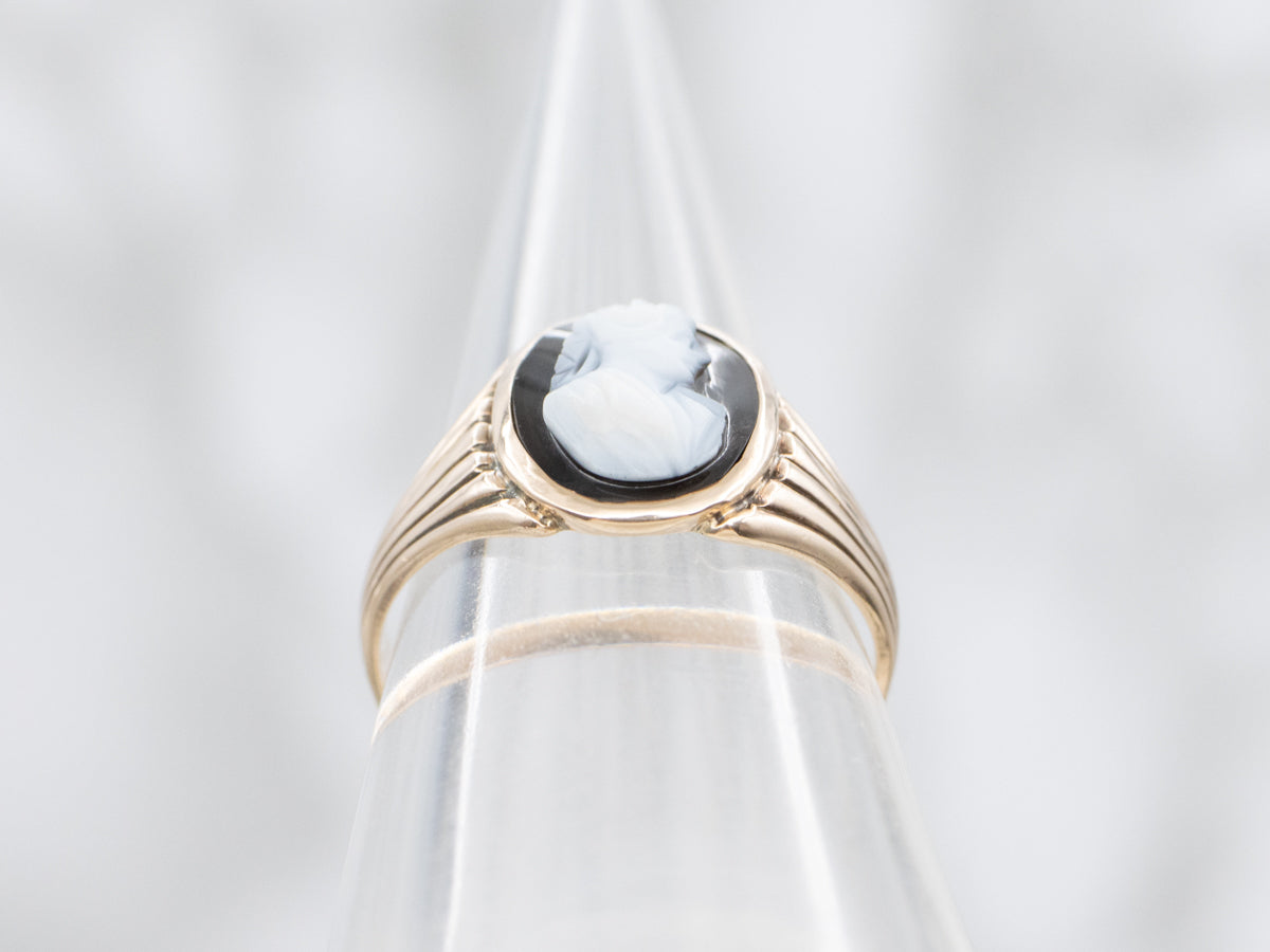 Antique Gold Onyx Cameo Ring with Grooved Shoulders