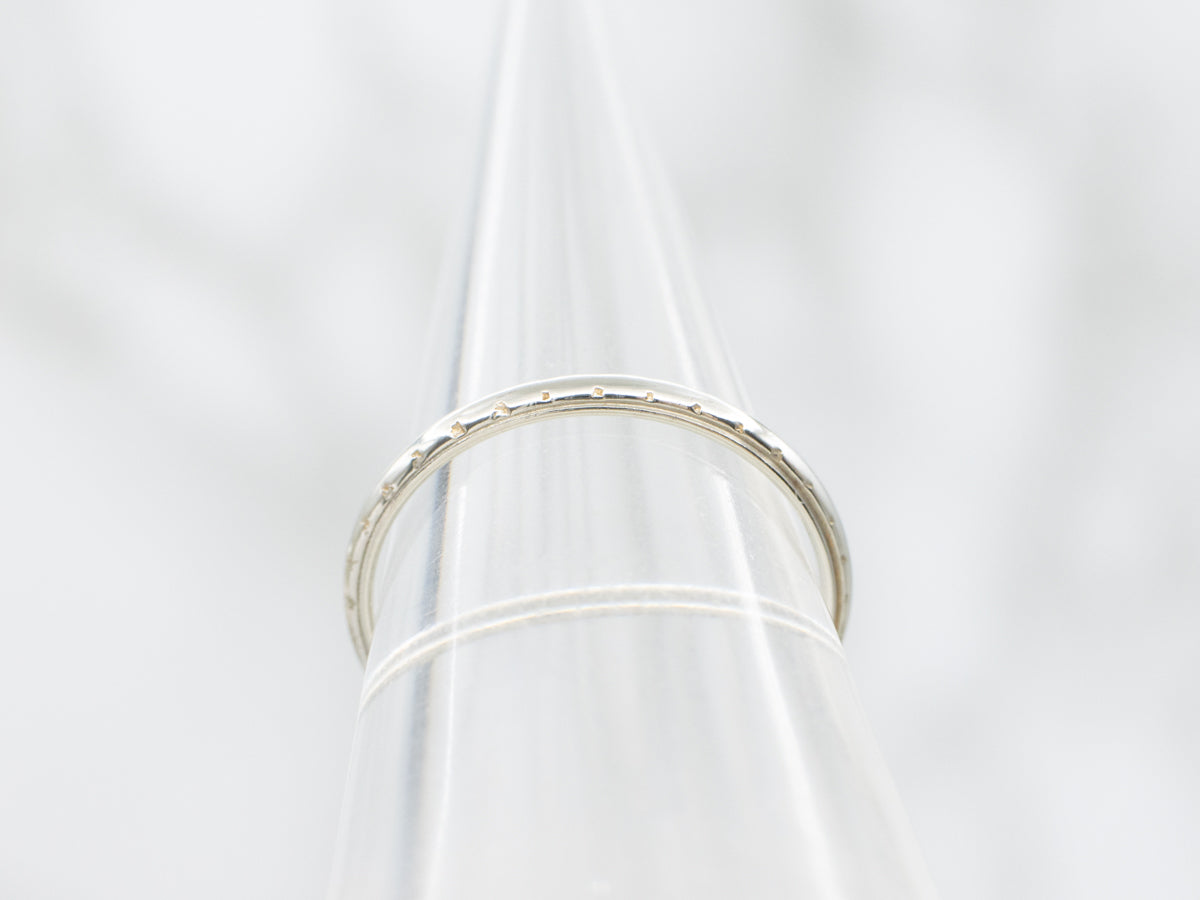 Vintage White Gold Scallop Patterned Band