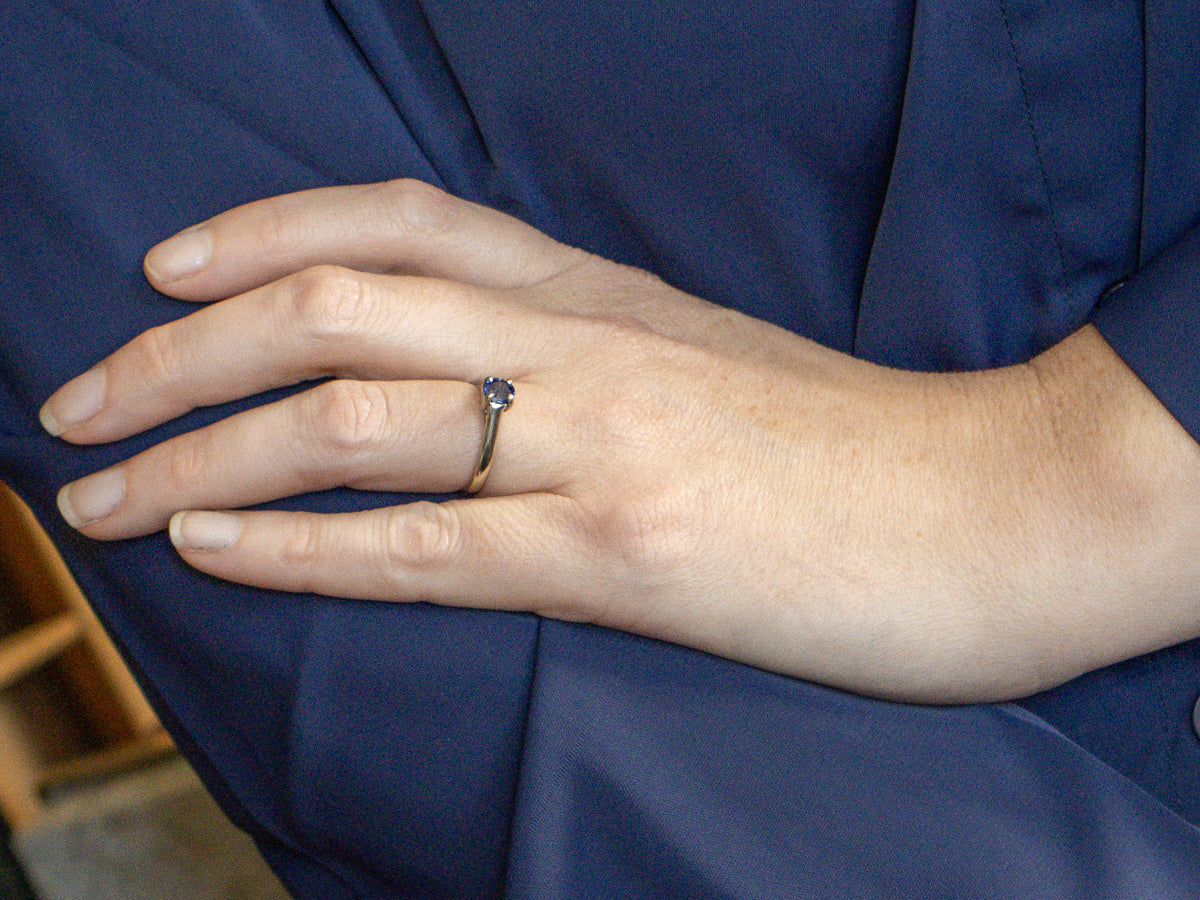 White Gold Oval-Cut Sapphire Gold Solitaire Ring