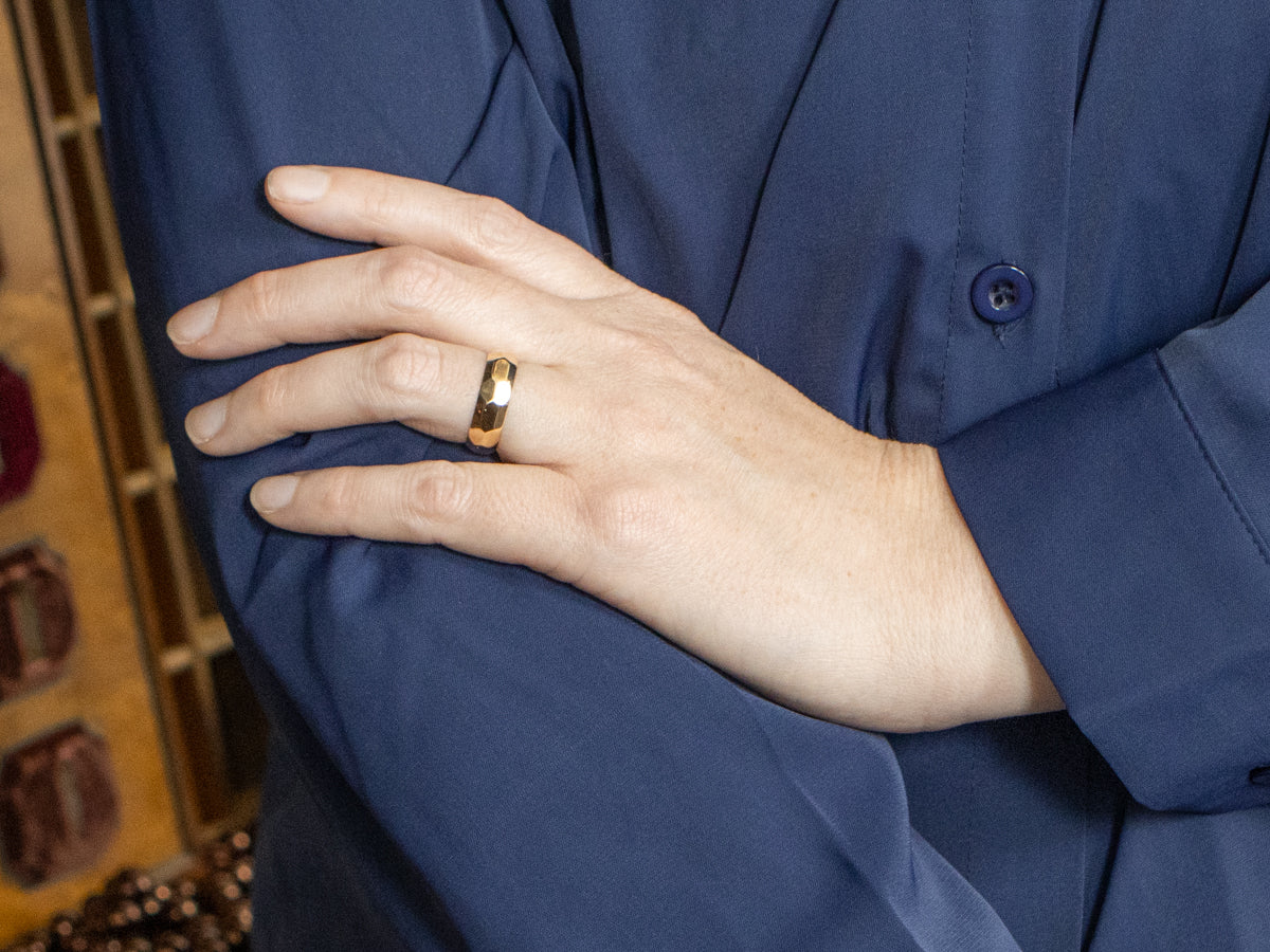 Wide 1940s Faceted Gold Band