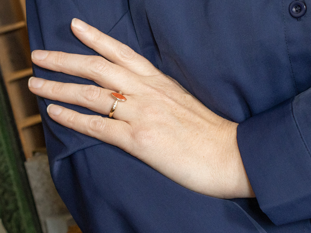Spiny Oyster Shell and Diamond Gold Kabana Ring