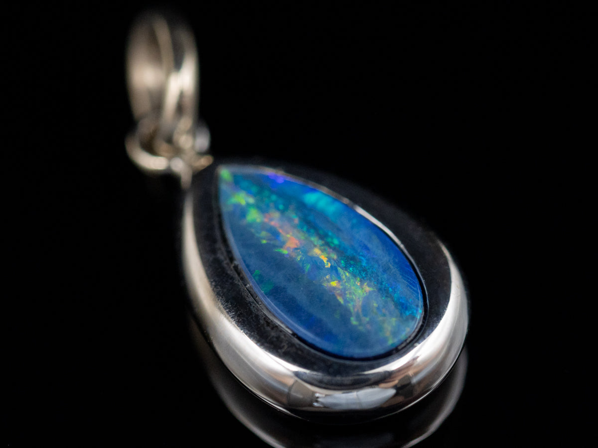 Modern Pear-Cut Opal Doublet White Gold Pendant