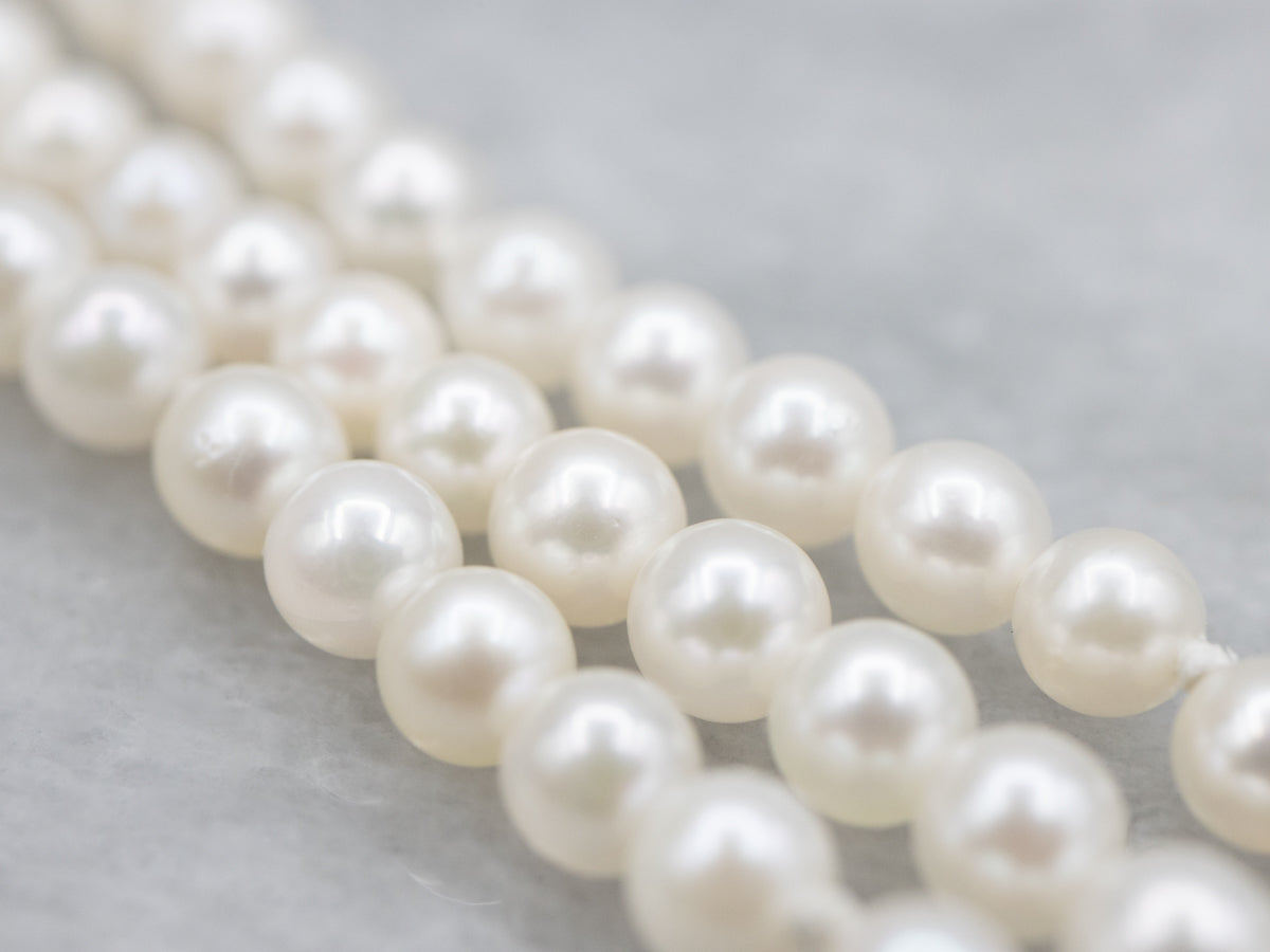 Triple Strand Saltwater Pearl Beaded Bracelet with Gold Clasp