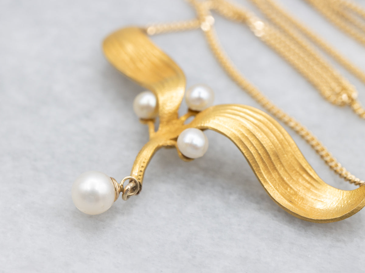 Bloomed Gold Antique Belle Époque Pearl Necklace