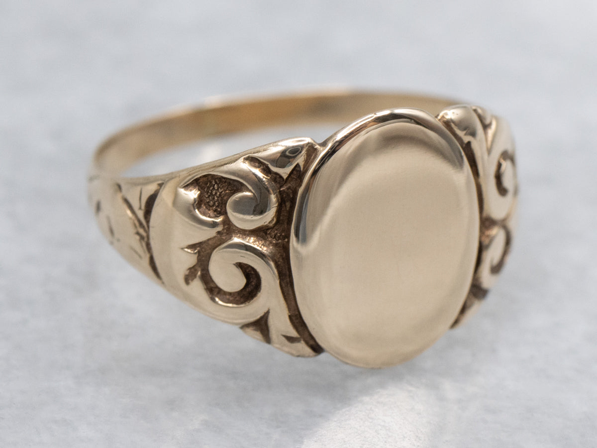 Scrolling Antique Gold Victorian Signet Ring