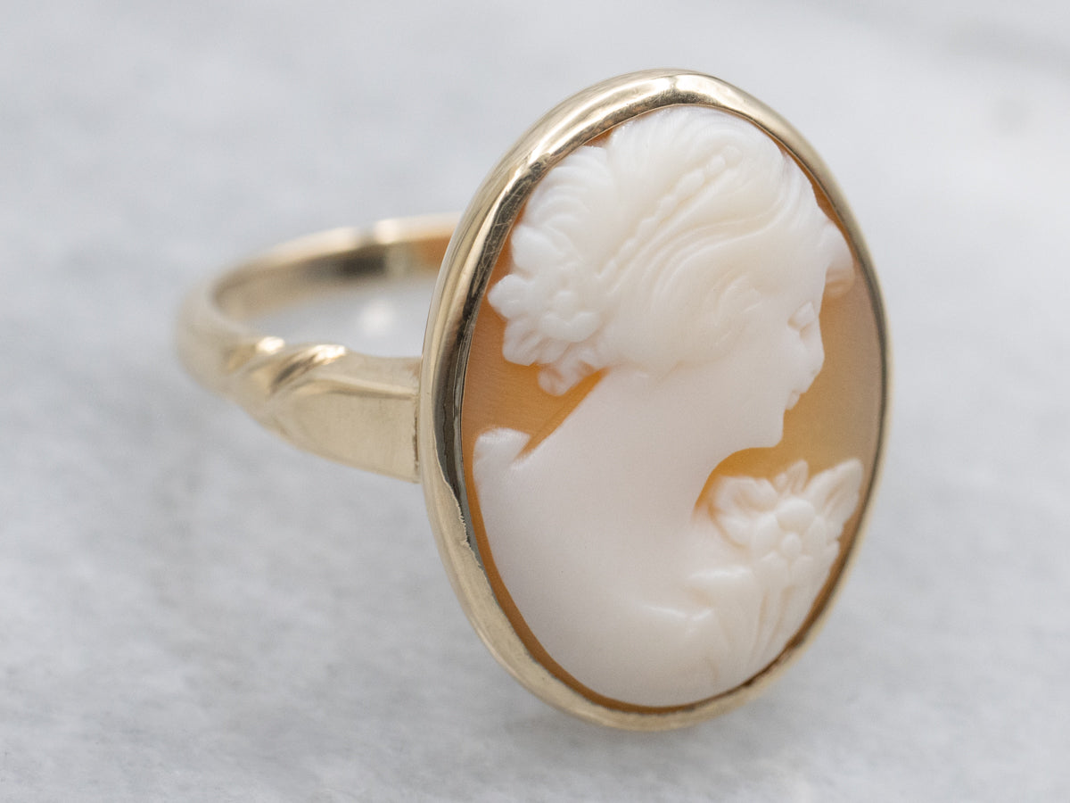 Vintage Gold Cameo Ring of a Young Woman with a Flower
