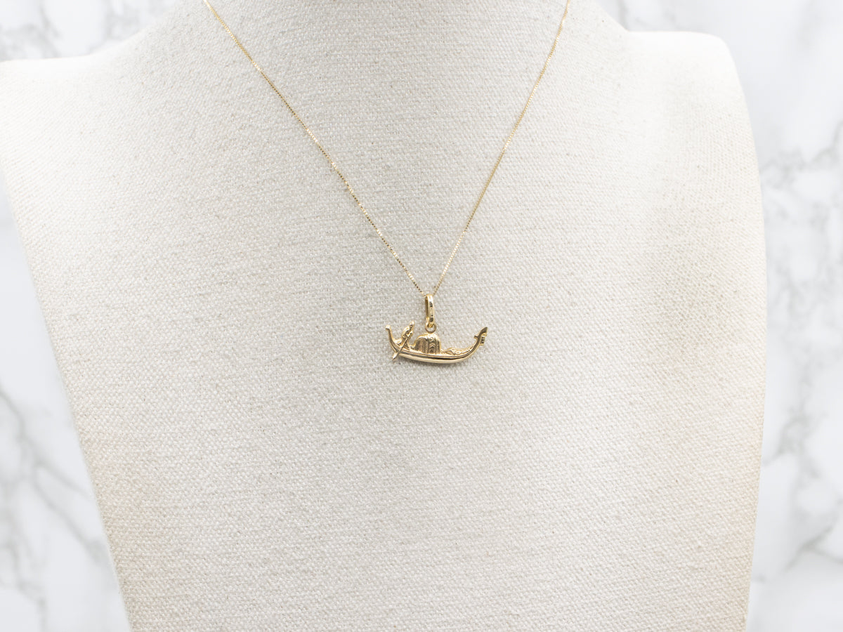 Detailed 18-Karat Gold Gondola Charm