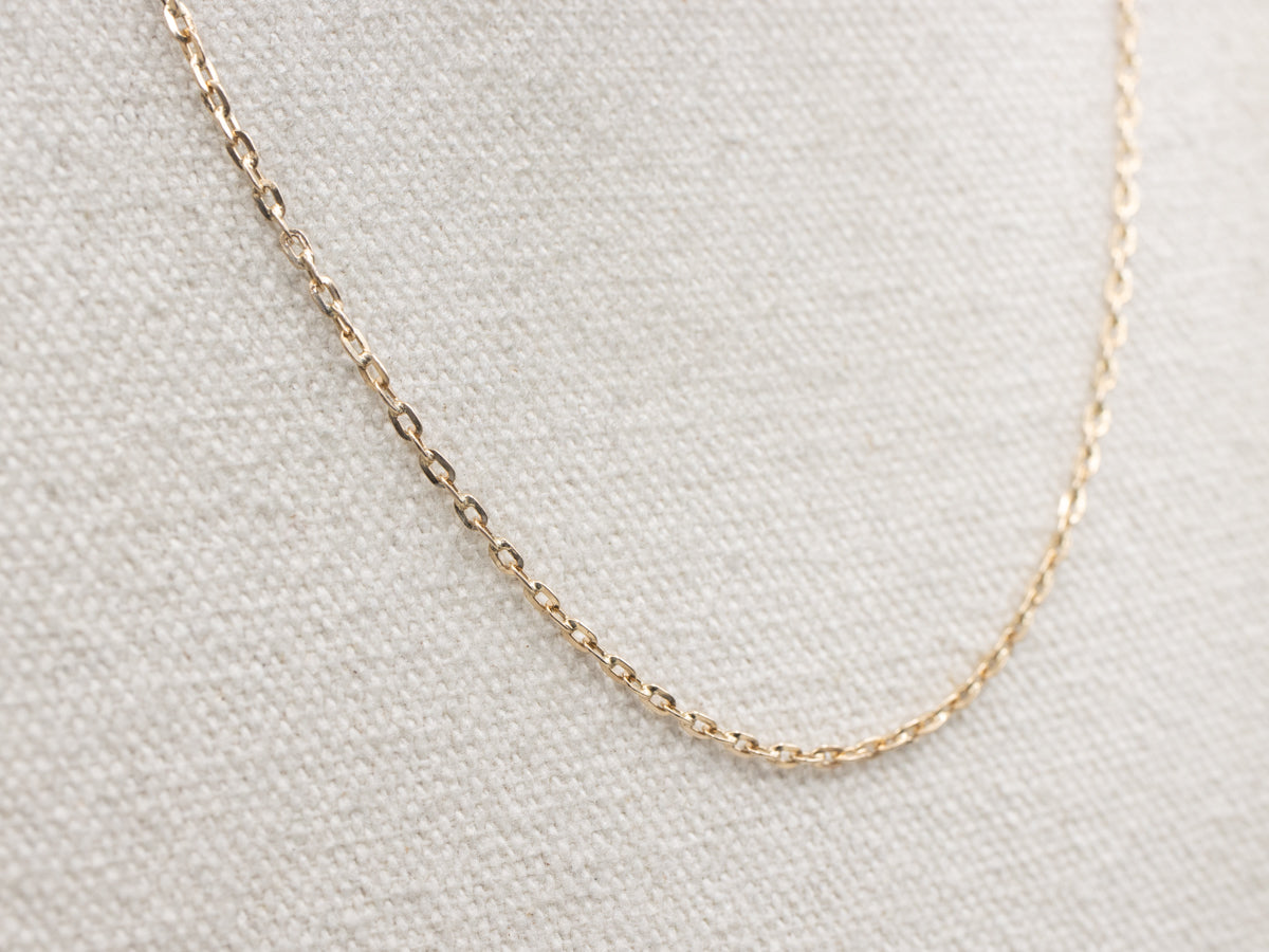 Flat 20-Inch Yellow Gold Cable-Link Chain