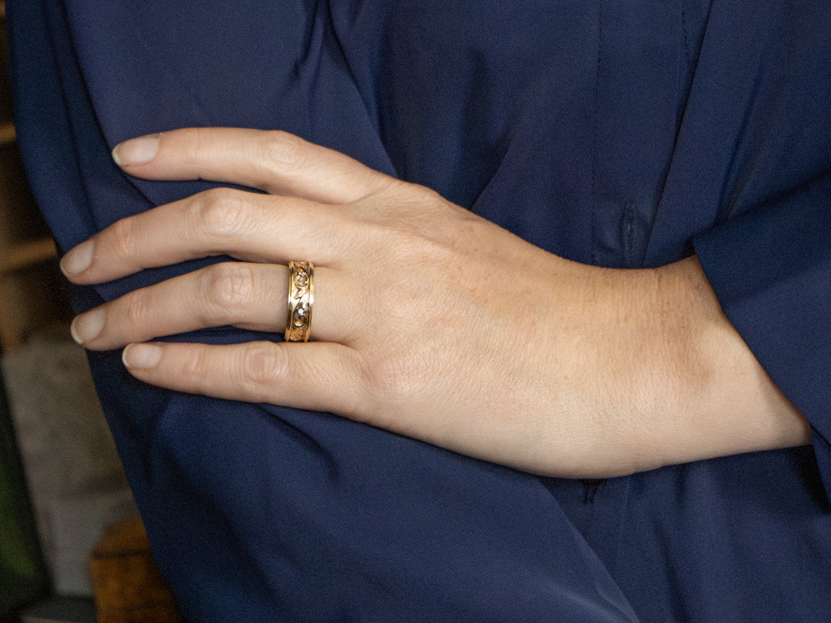 Diamond Tri-Color Gold Botanical Pattern Band