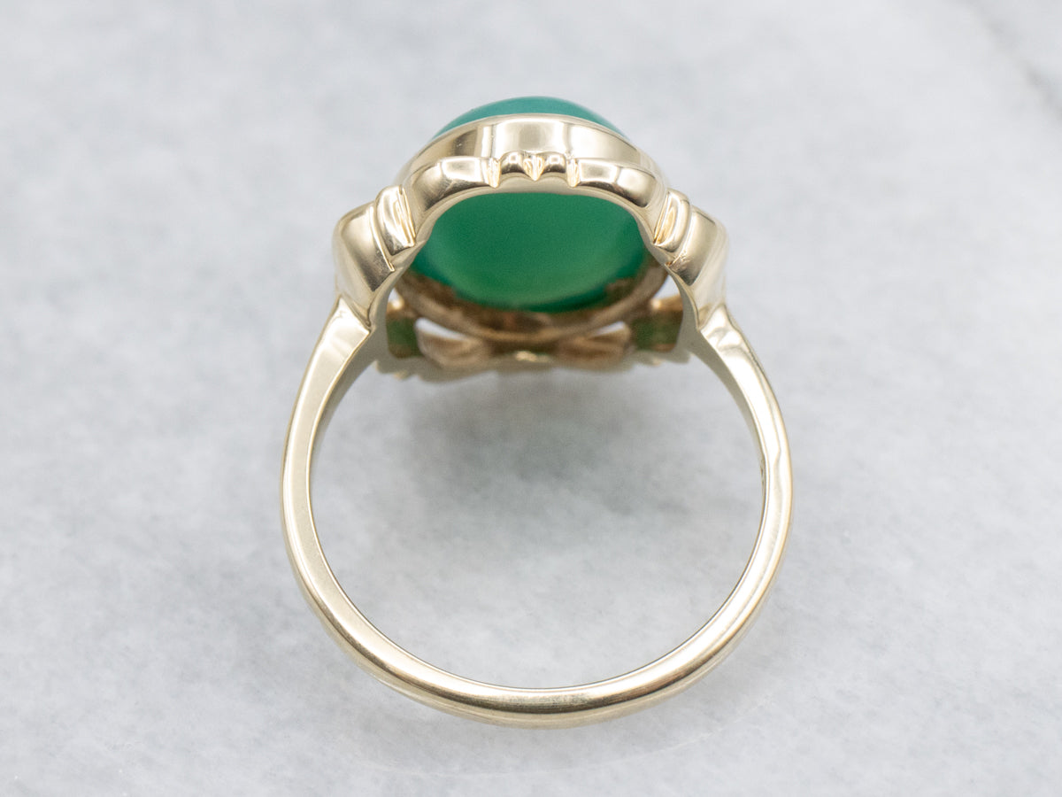 Vintage Oval Green Onyx 10K Yellow Gold Ring