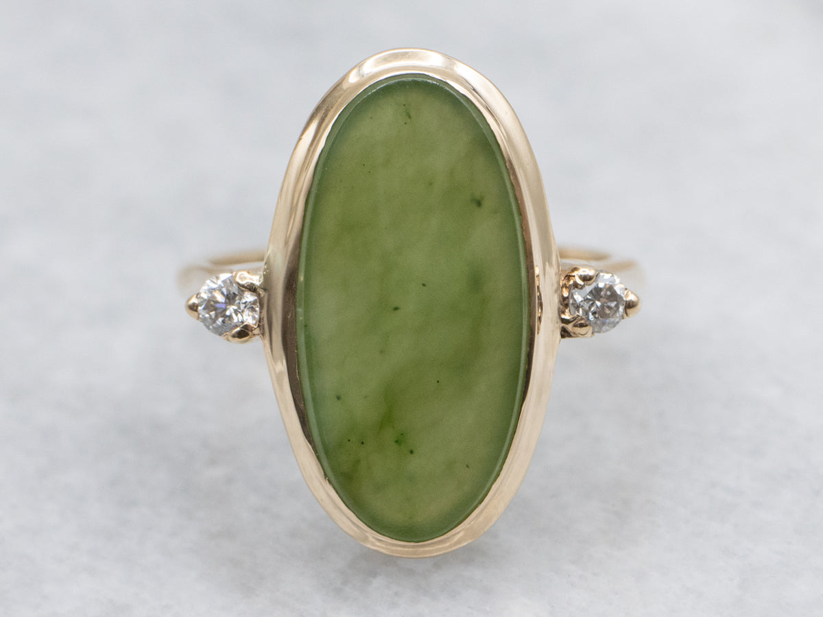 Vintage 10K Yellow Gold Nephrite Jade and Diamond Ring