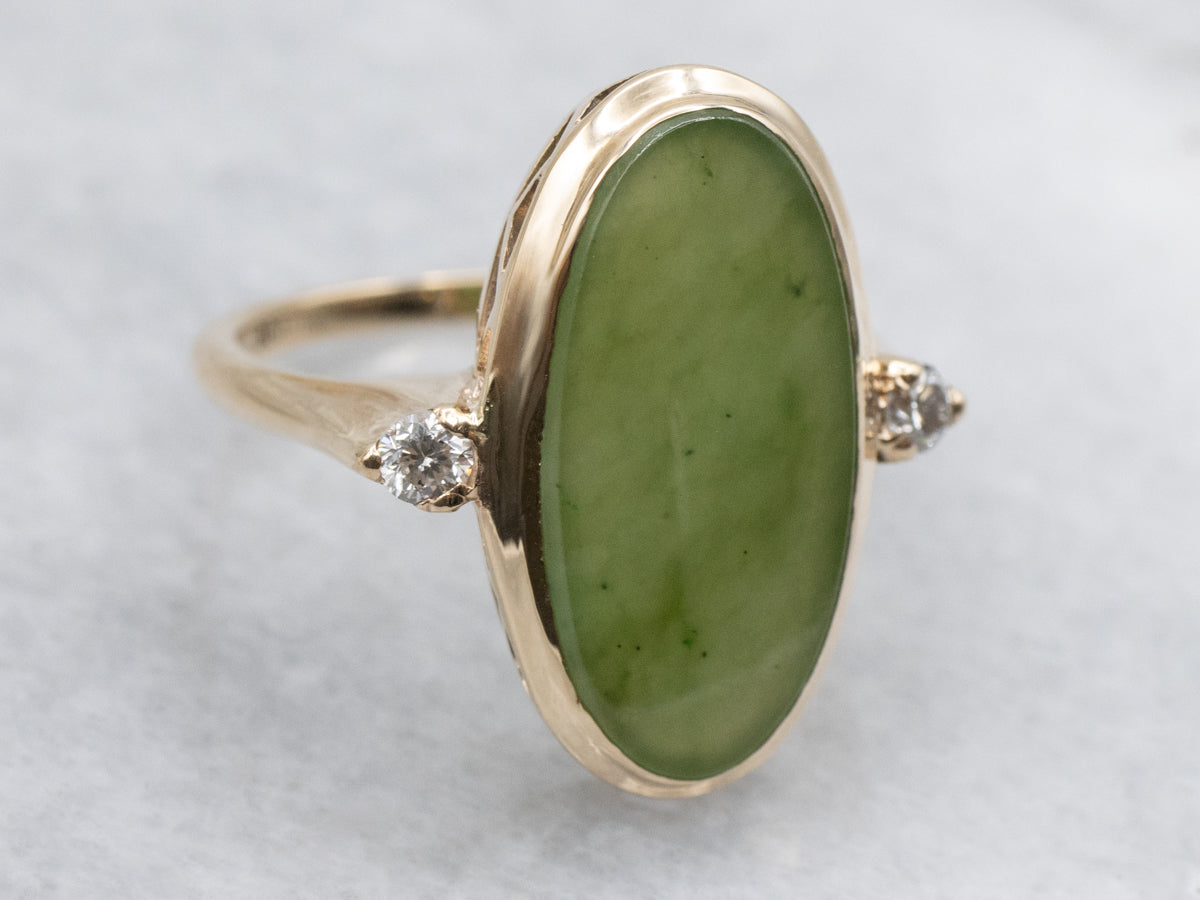 Vintage 10K Yellow Gold Nephrite Jade and Diamond Ring
