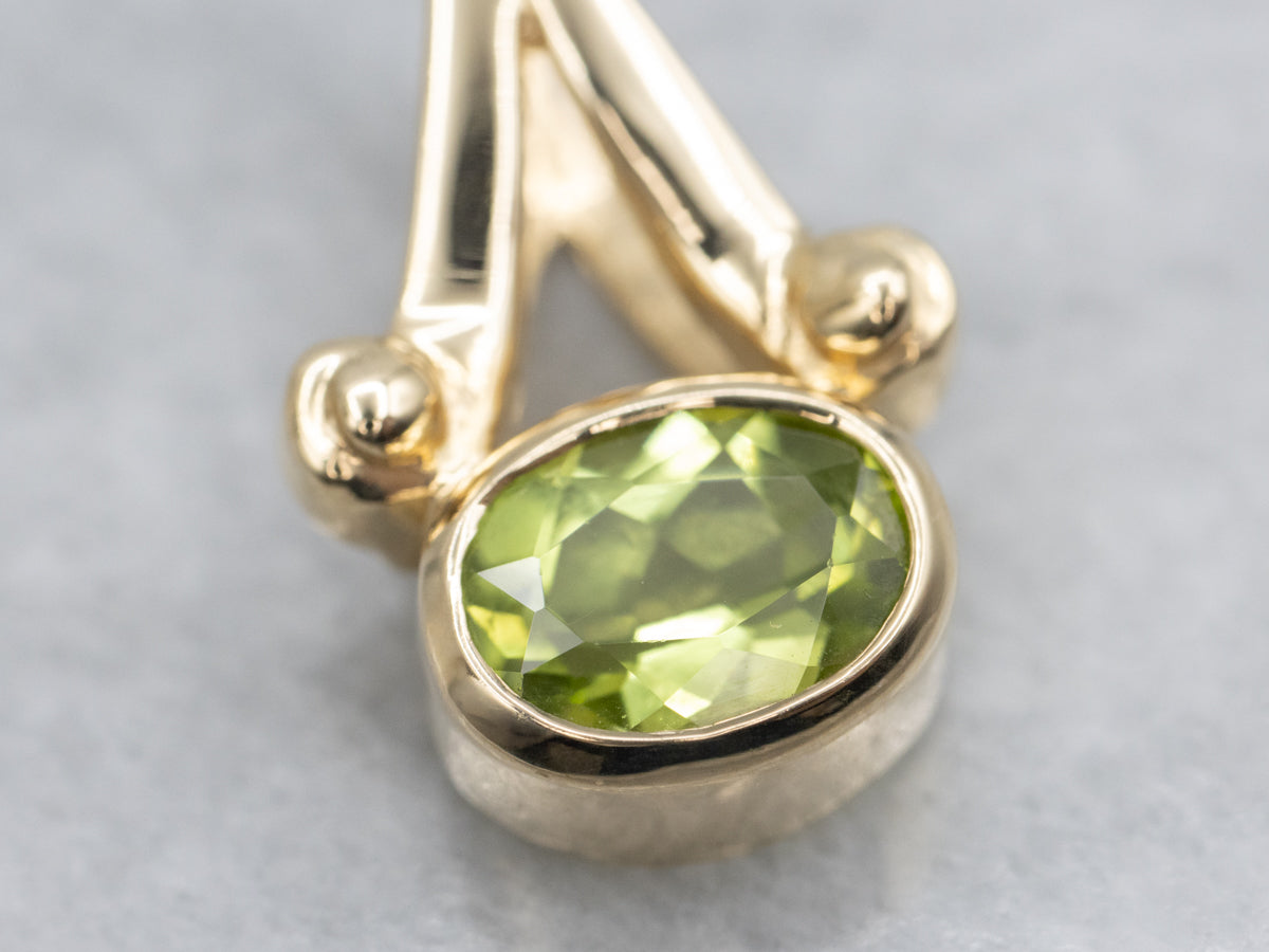 Modern Gold Bezel-Set Peridot Pendant