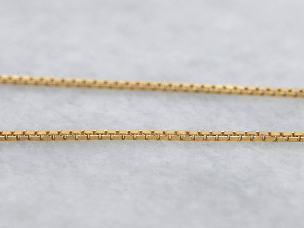 Long 18-Karat Yellow Gold Box Chain