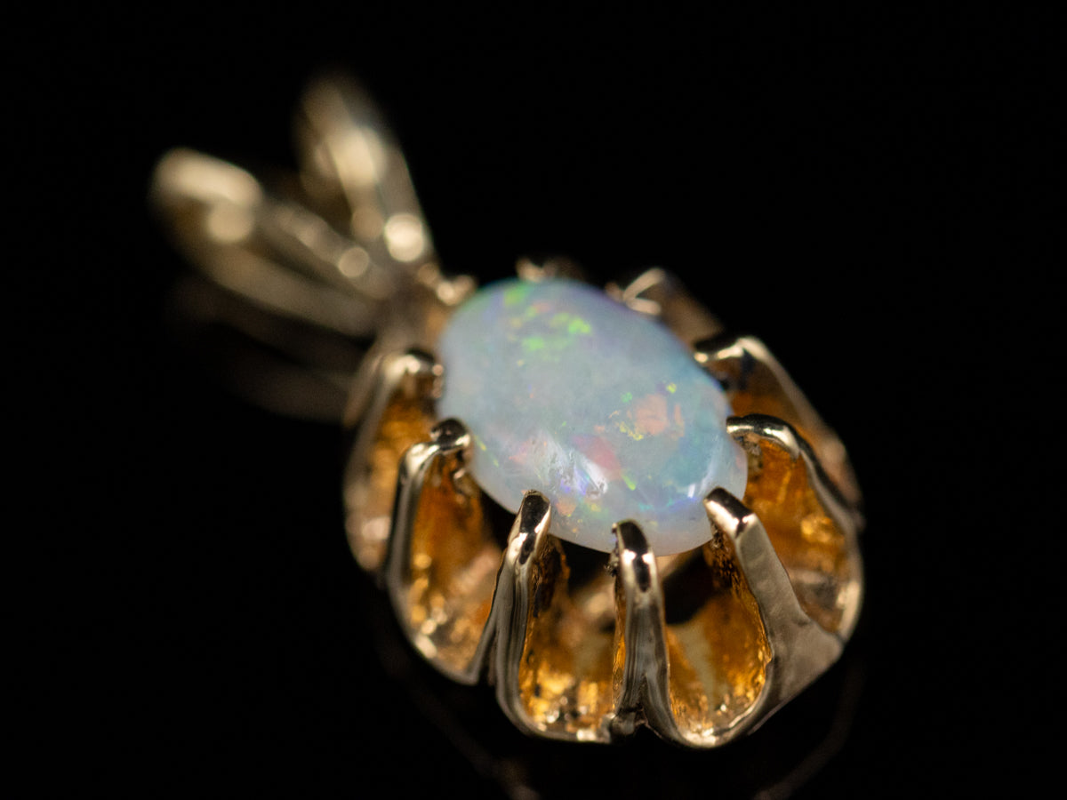 Scalloped Yellow Gold Opal Cabochon Pendant
