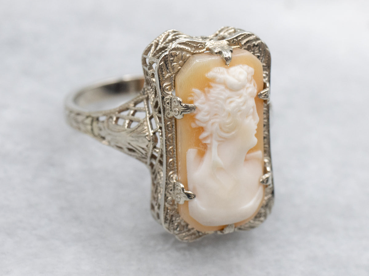 Lovely Art Deco Cameo White Gold Filigree Ring