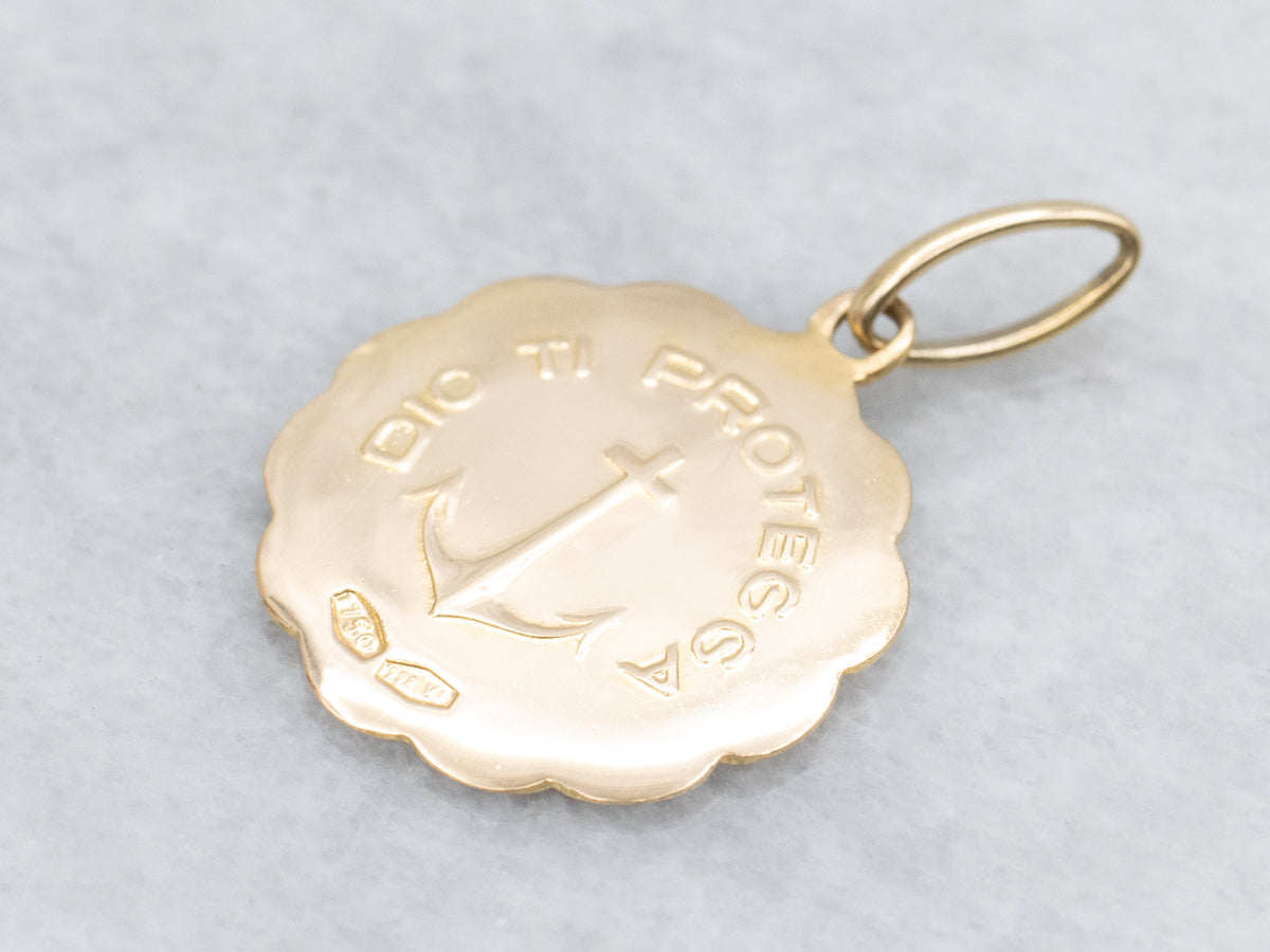 "Dio Ti Protegga" Religious 18-Karat Gold Pendant with Scalloped Edge