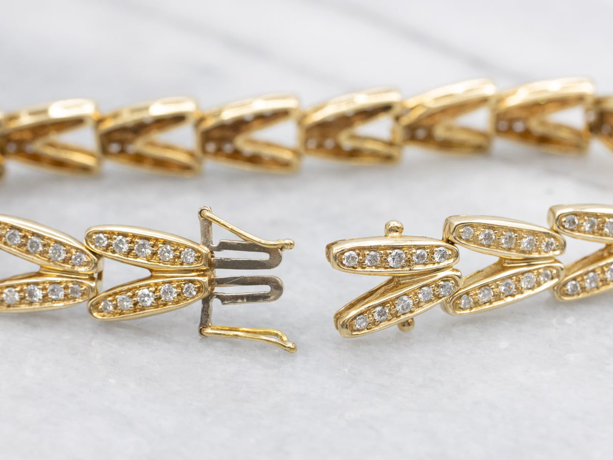 High-Quality Diamond and 18-Karat Gold V-Link Bracelet