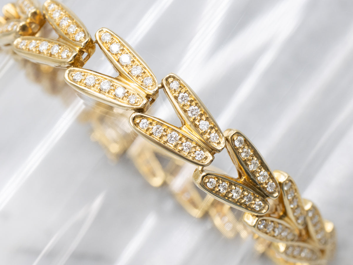 High-Quality Diamond and 18-Karat Gold V-Link Bracelet