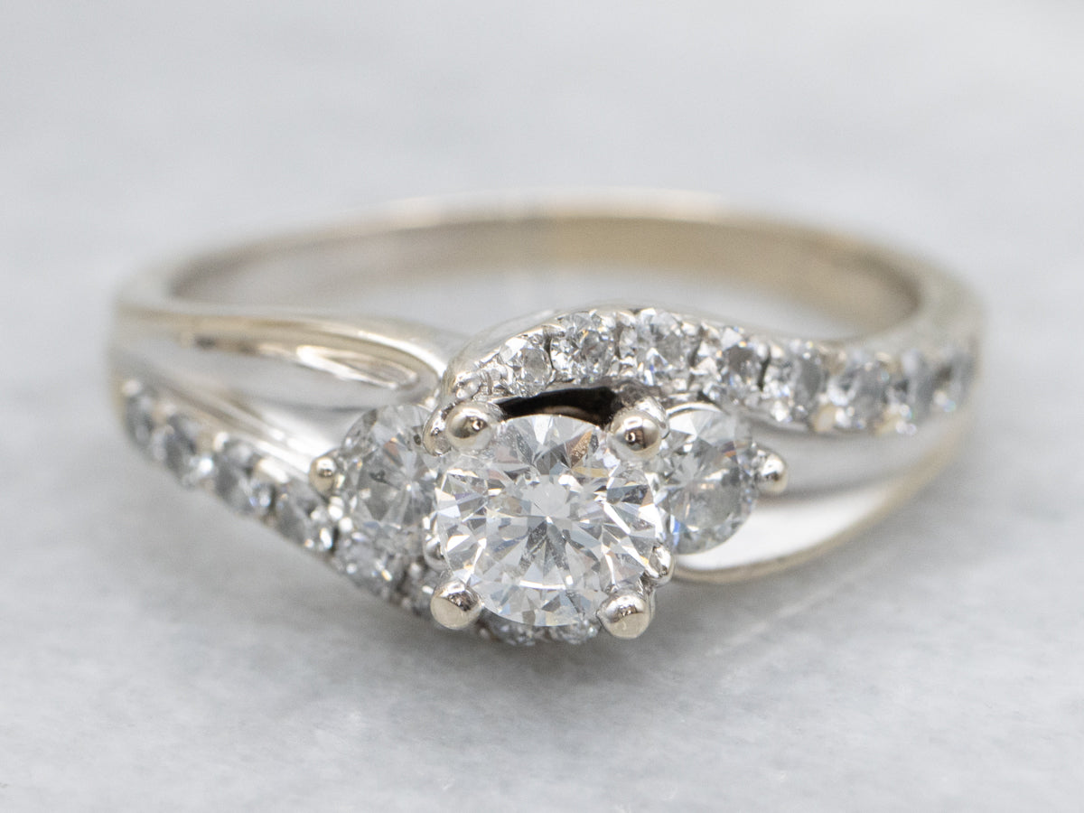 Modern Diamond Twisted Gold Engagement Ring