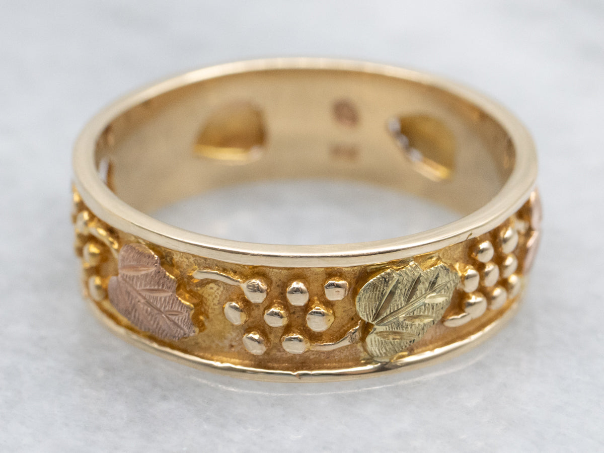 Black Hills Gold Tri-Color Grape Vine Patterned Band