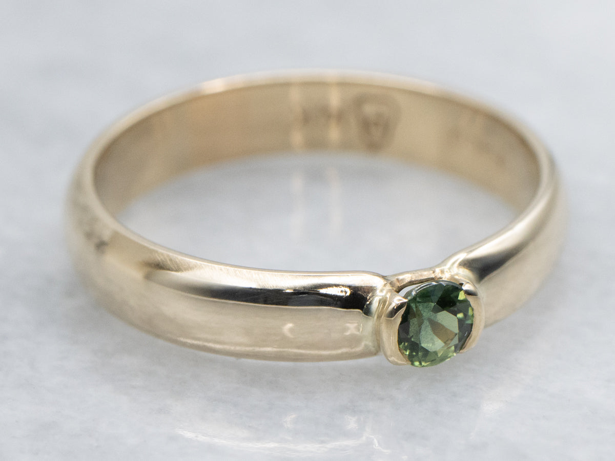 Semi-Bezel Set Green Sapphire Solitaire Ring in Yellow Gold