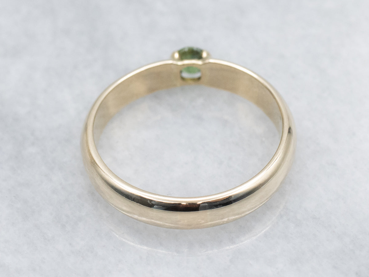 Semi-Bezel Set Green Sapphire Solitaire Ring in Yellow Gold