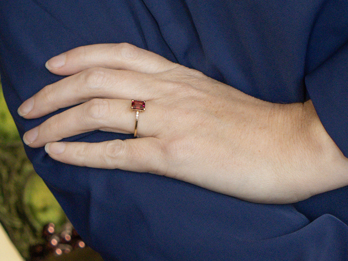 Rhodolite Garnet and Diamond Yellow Gold Ring