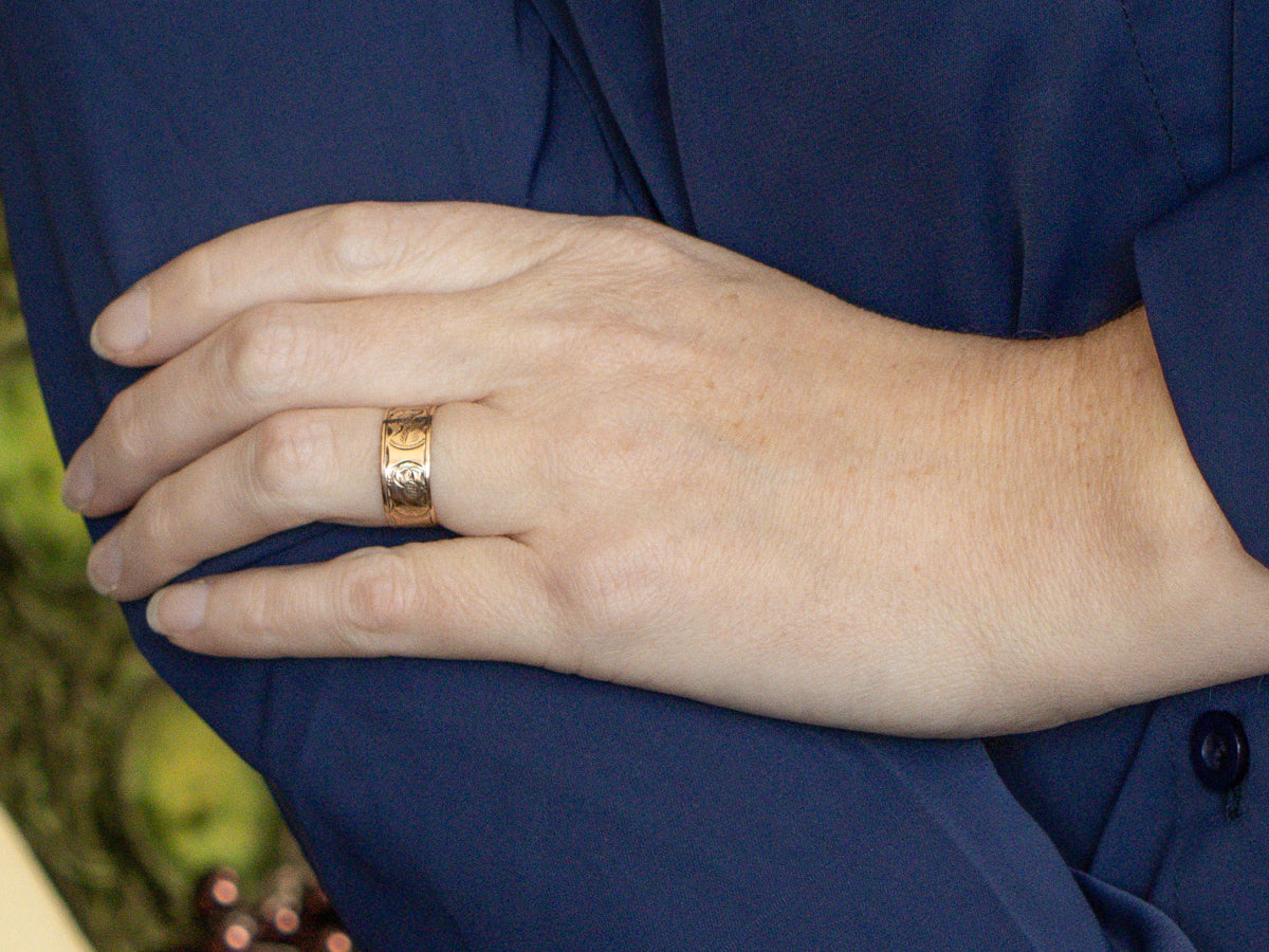 Victorian Era Hand-Engraved Floral Pattern Cigar Band