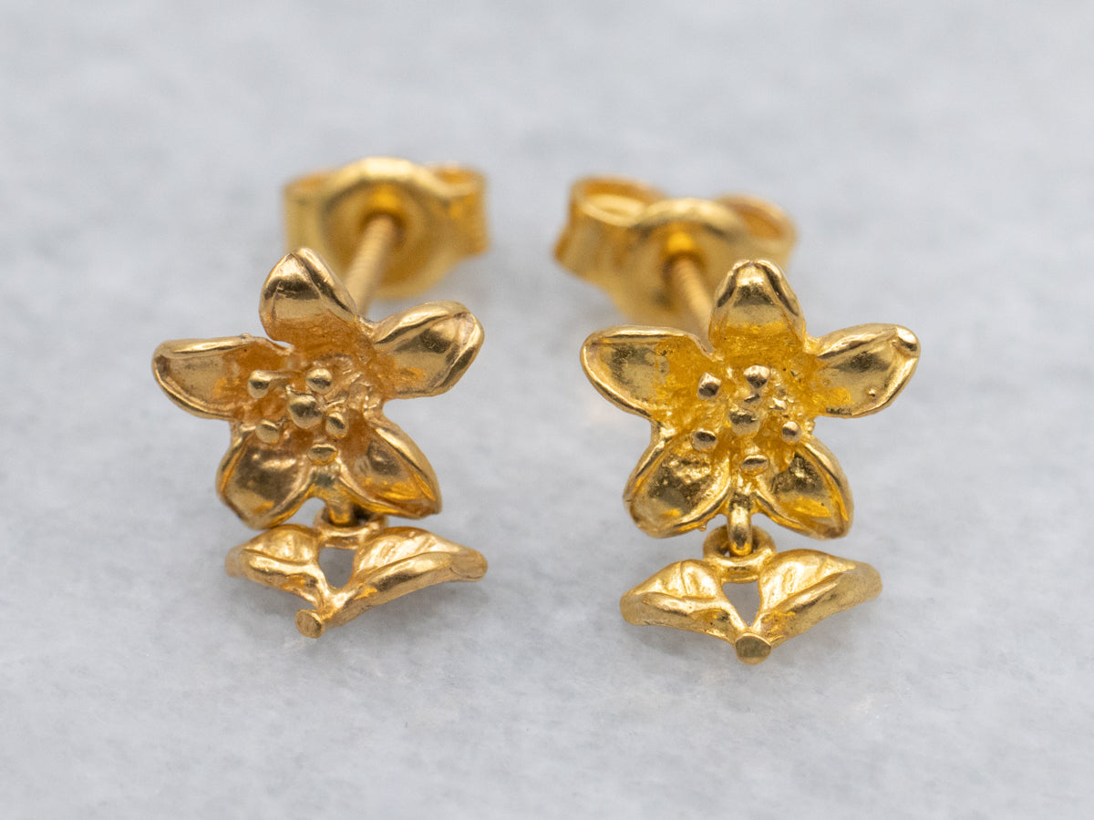 Golden 22-Karat Daffodil Flower Stud Earrings