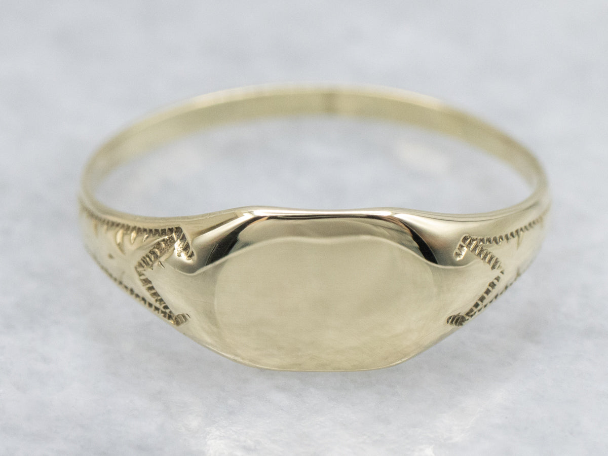 Antique Green Gold Signet Ring with Floral Engravings