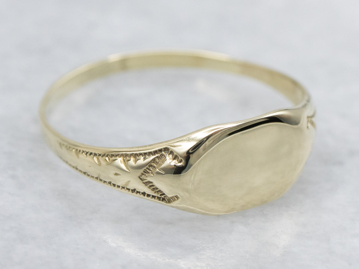 Antique Green Gold Signet Ring with Floral Engravings