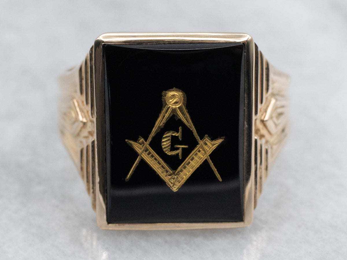 Vintage Men's Yellow Gold Black Onyx Masonic Ring