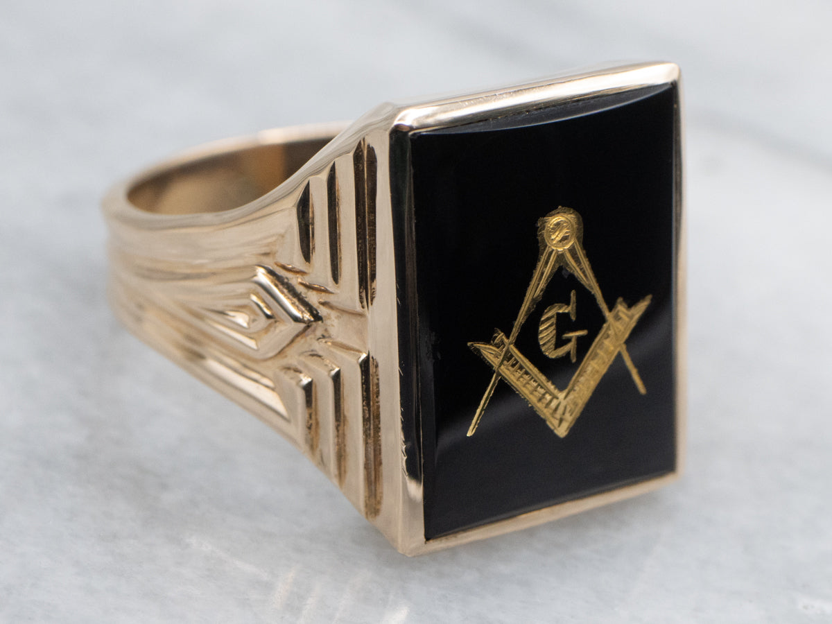 Vintage Men&#39;s Yellow Gold Black Onyx Masonic Ring