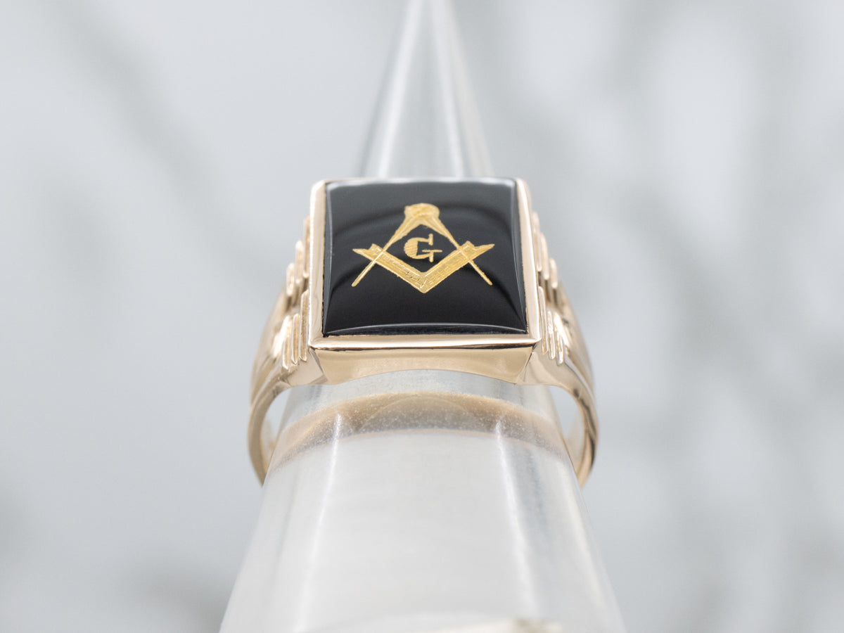 Vintage Men's Yellow Gold Black Onyx Masonic Ring