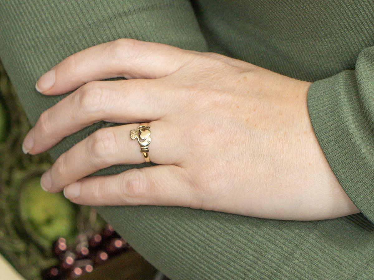Classic Yellow Gold Irish Claddagh Ring