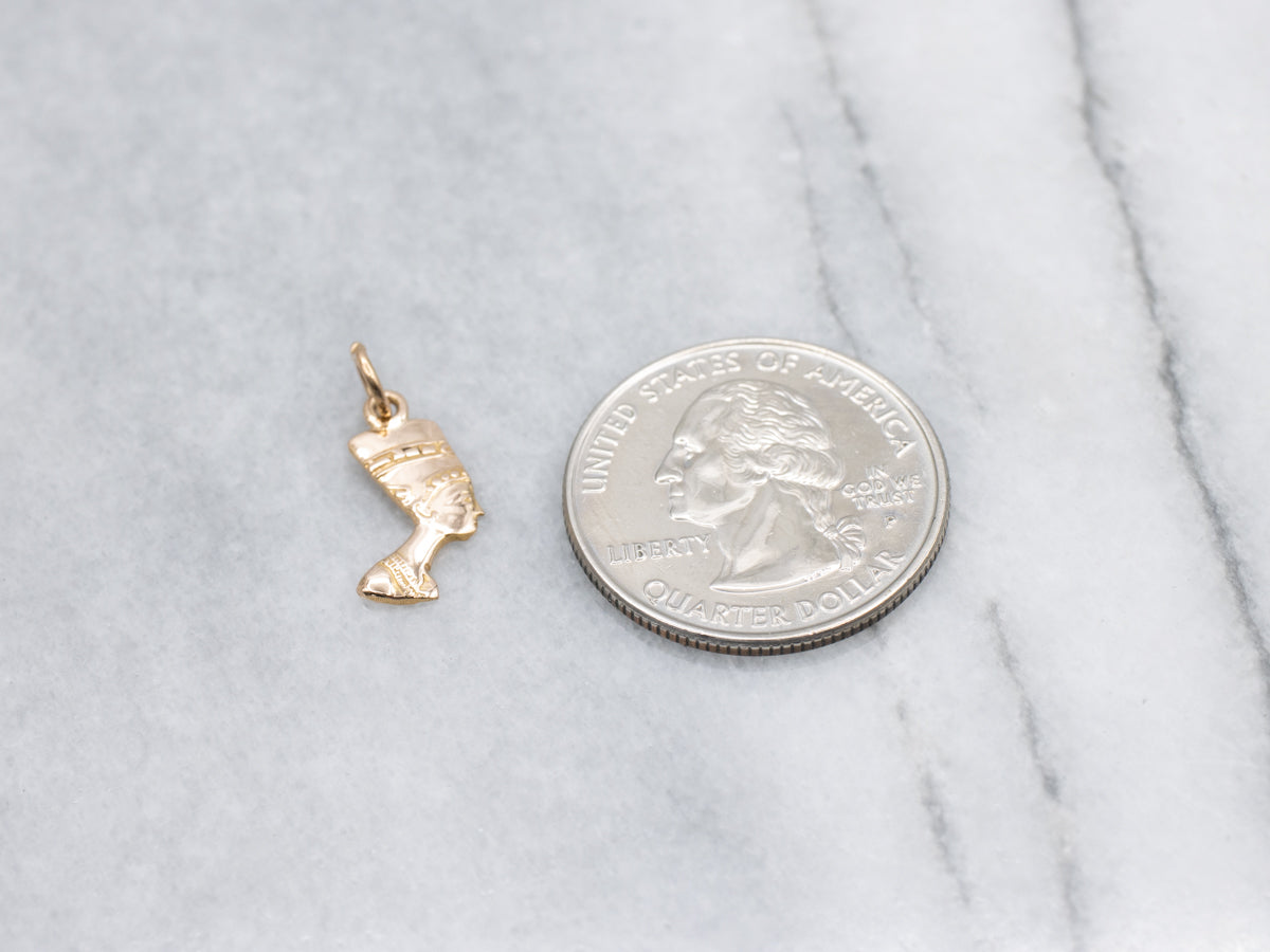 Egyptian Queen Nefertiti Yellow Gold Pendant