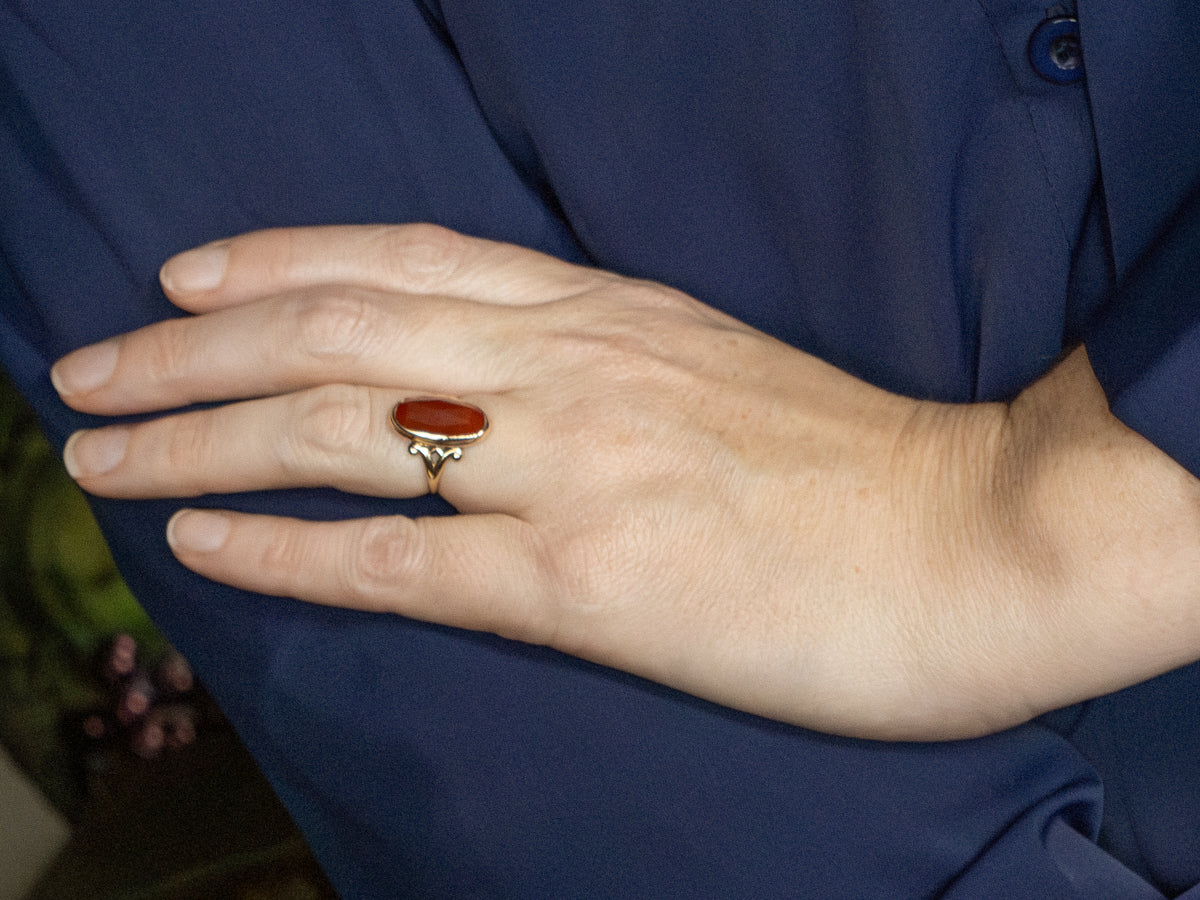 Faceted Carnelian Cabochon Vintage Gold Ring