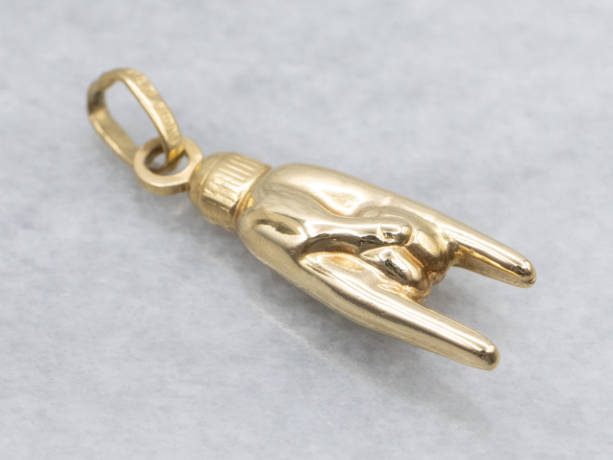Italian 18-Karat Gold Mano Cornuto Charm Pendant