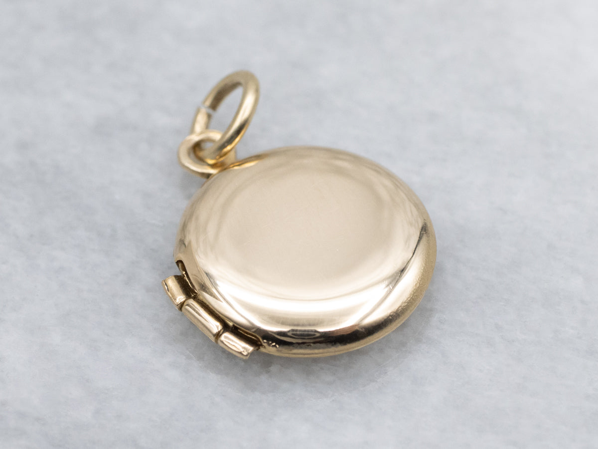 Plain Yellow Gold Circle Locket Pendant