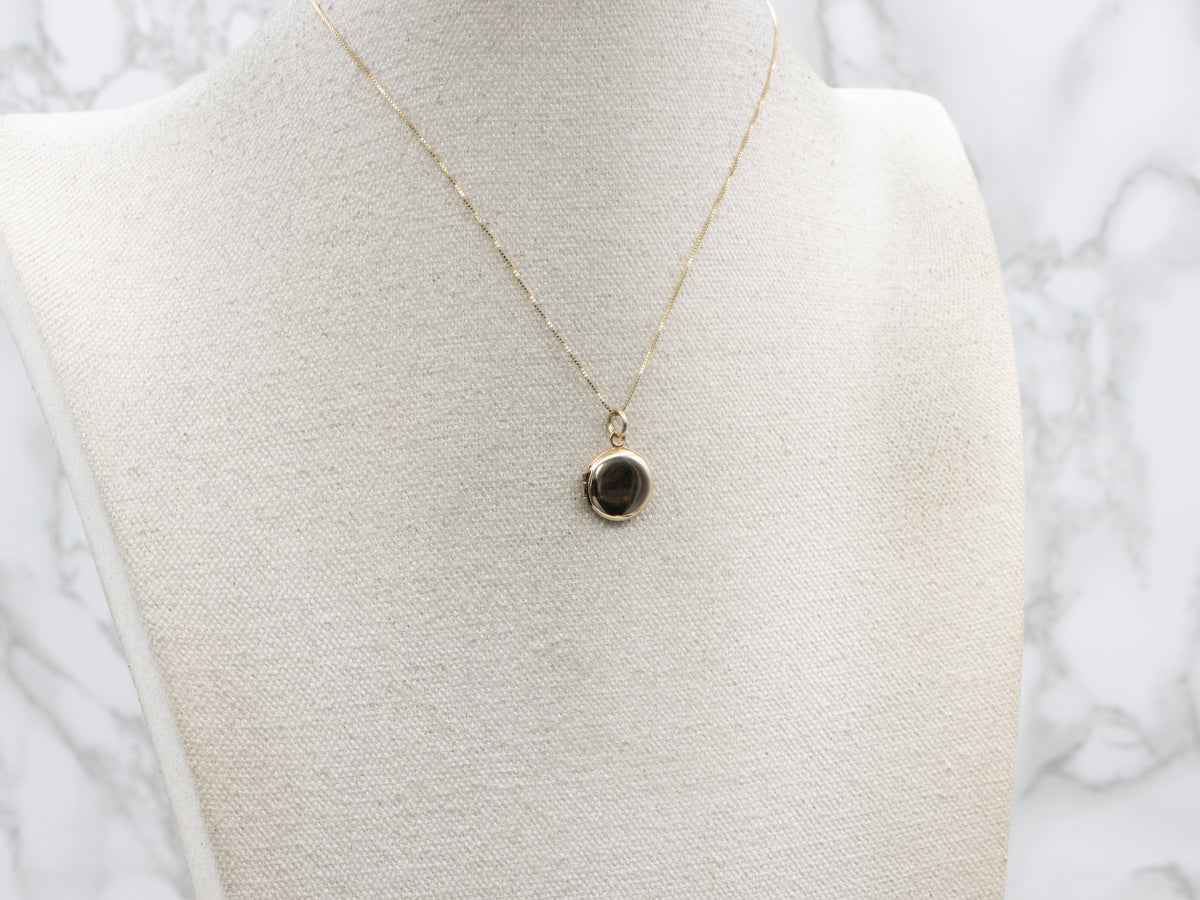 Plain Yellow Gold Circle Locket Pendant