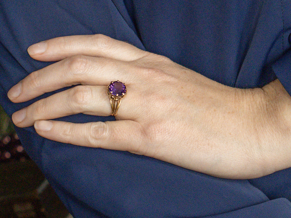 Gold Split Shank Round-Cut Amethyst Solitaire Ring