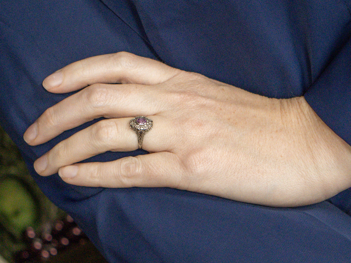 1920s Pink Sapphire Solitaire Filigree Ring