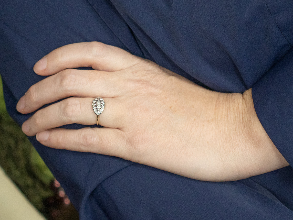 Vintage Two-Tone Gold Heart Pattern Diamond Ring